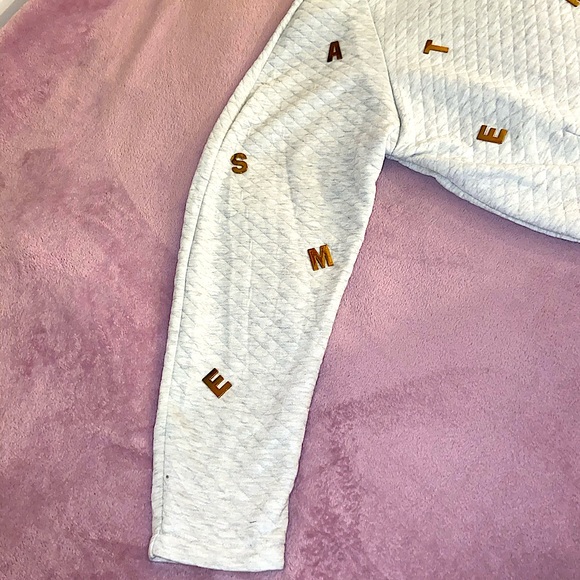 Nasty Gal Quilted Gray Gold Letter Sweater Medium - Picture 5 of 7